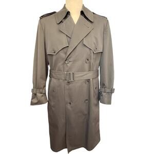 VTG London Fog Towne Trench Coat Mens 38 Short Khaki Brown Belted Lined Classic